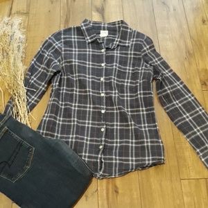 J.Crew Perfect Shirt button down. Size small.